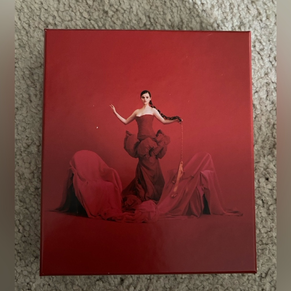 Selena Gomez collectible box